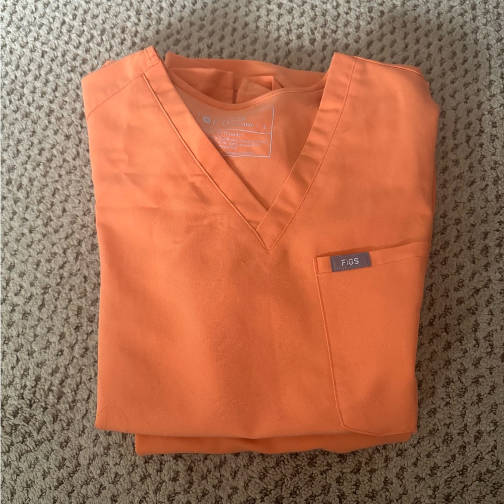 Figs Scrub Top and bottom